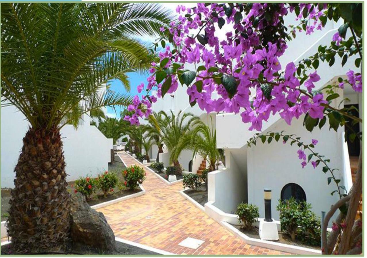 Chromotheraphy Cerca Del Mar Leilighet Costa Teguise Eksteriør bilde
